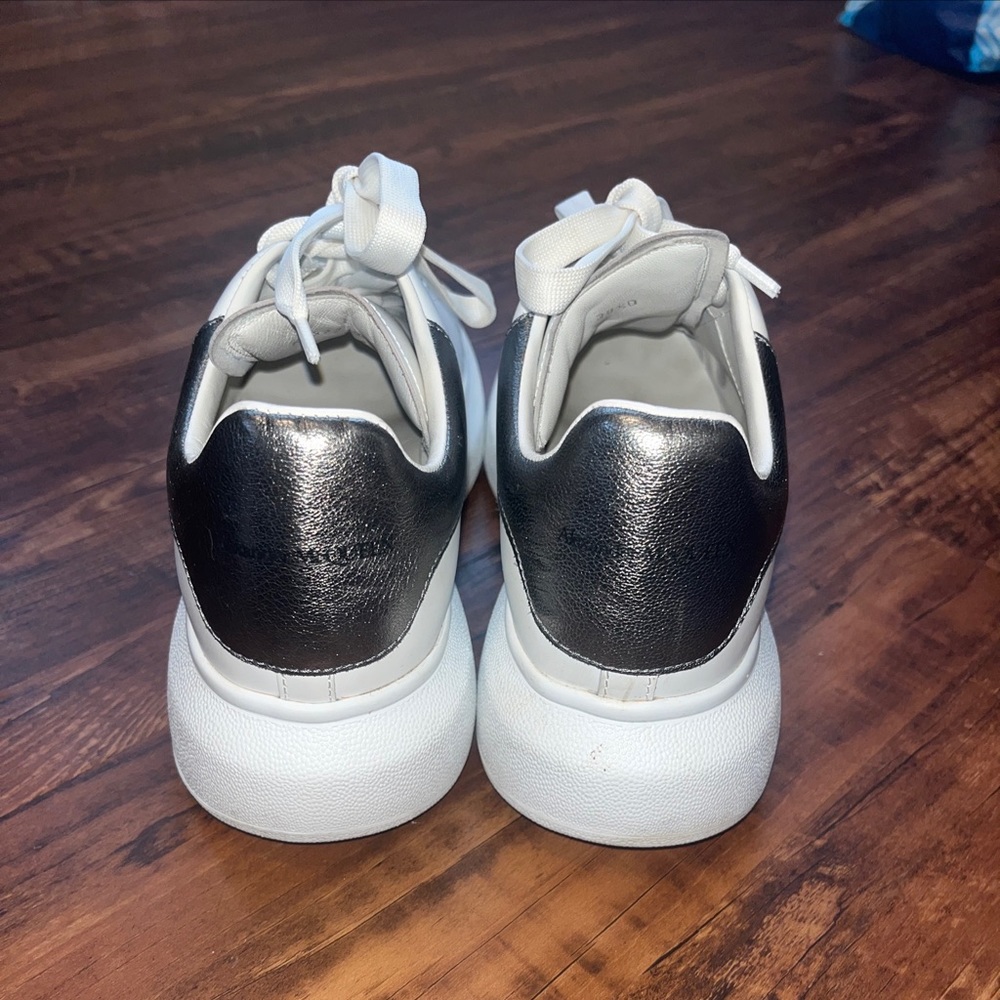 Alexander McQueen oversized sneaker